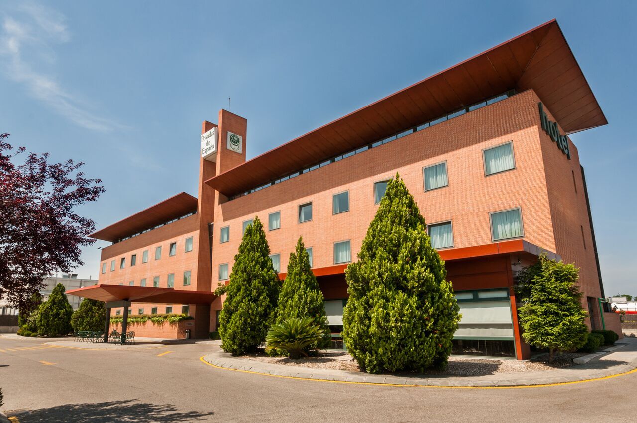 Posadas De Espana Pinto Ngoại thất bức ảnh